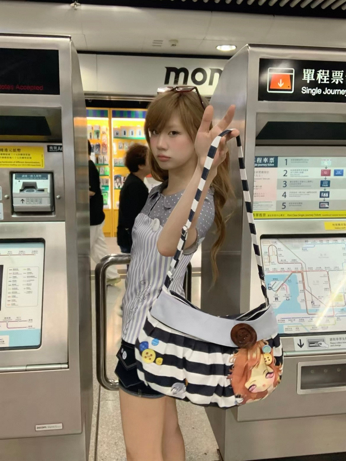 1moresheep / Button Sweetie Two-Tone Shoulder Bag